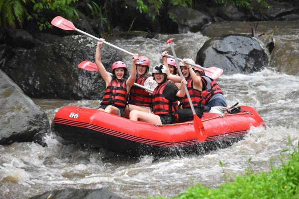 AYUNG RIVER RAFTING