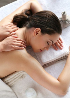 Back Massage – Relaxing Upper Body Therapy Bali