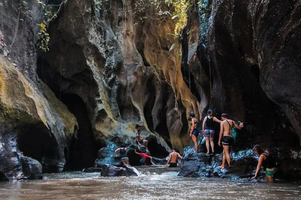 Bali Hidden Canyon Beji Guwang Ticket – Adventure Through Sacred Nature’s Path