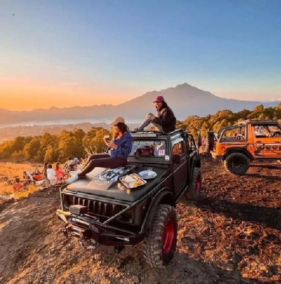 Bali Jeep Sunrise Tour – Mount Batur 4x4 Adventure