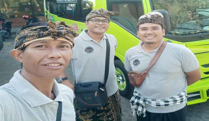 Bali Private Car Charter with English Speaking Driver