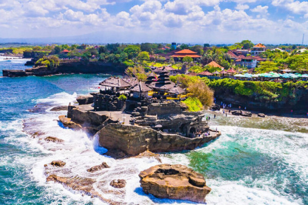 Bali Tanah Lot Temple