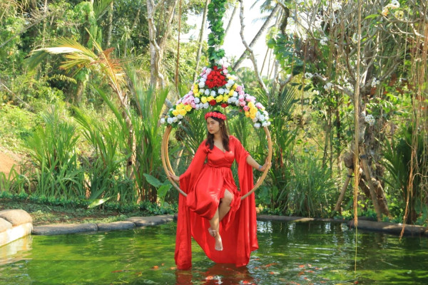 Bali Tarantula Duo Experience – Bali Swing + Romantic Boat