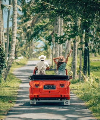 Bali VW Jeep Tour – Mount Batur & Ubud Vintage Adventure