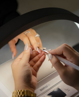 Chrome Nail Add-On – Metallic Finish Upgrade Bali