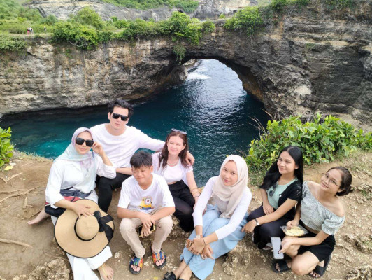 COMBINATION OF EAST AND WEST NUSA PENIDA TOUR