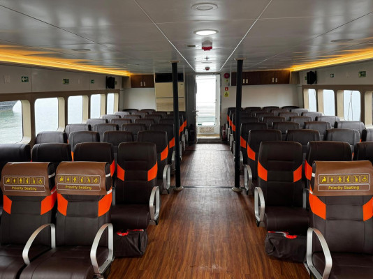 D'camel Alx Fast Ferry