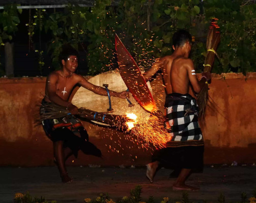 Dhagdwug Subali Sugriva Dance
