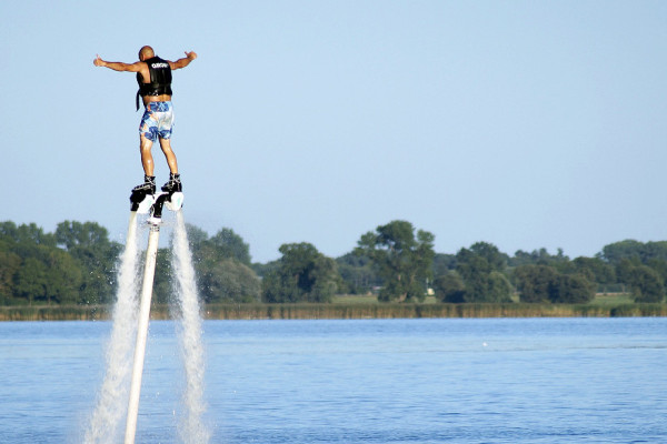Fly Boarding di Tanjung Benoa