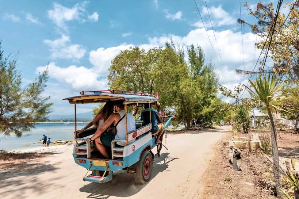 FREE PICK UP Padang Bai to Gili Islands Return Fast Ferry Ticket