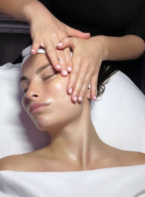 Holistic Facial – Relaxing Skin Rejuvenation Bali
