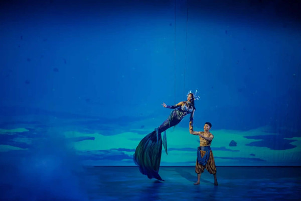 Immerse in the Magic of the Sea: Varuna Show at Bali Safari