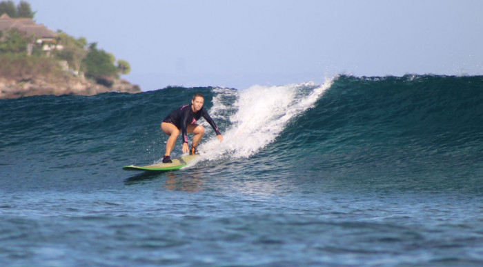 INTERMEDIATE  SURF LESSON