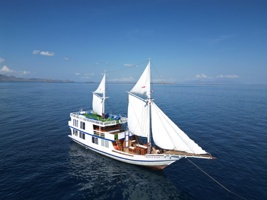 INVICTUS 3D2N KOMODO TOUR