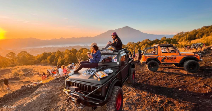 Jeep Sunrise Tour