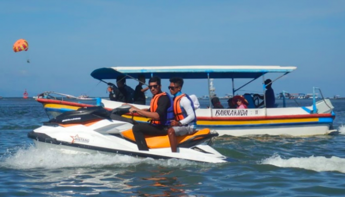 JET SKI WITH INSTRUCTUR
