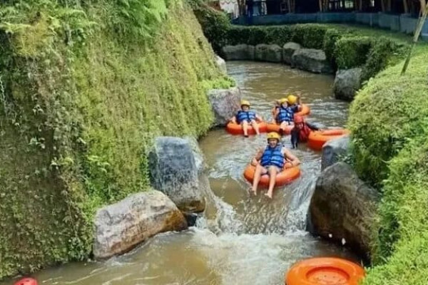 Lazy Cave River Tubing