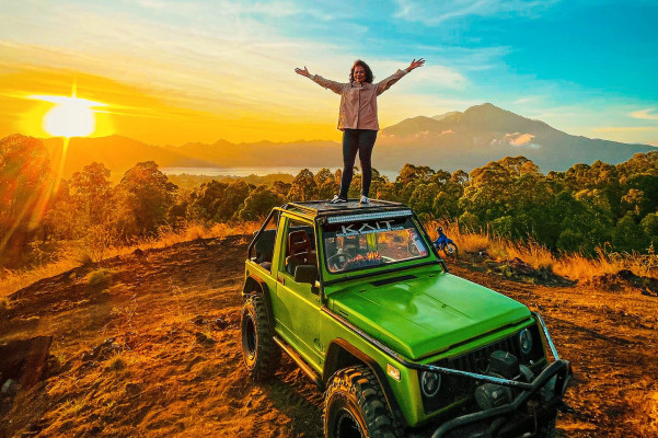 Mount Batur Jeep Sunrise and Natural Hot Spring Tour