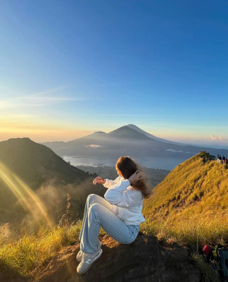 Mount Batur Sunrise Hike With Breakfast & Hot Spring