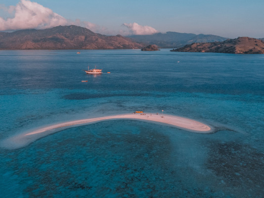 Open Trip 3D2N Sailing Komodo - Superior Cabin | Raja Bintang 03