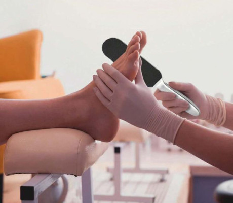 Pedicure OPI Polish / Gel – Elegant Foot Care Bali