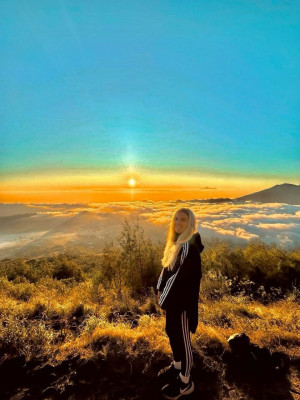 Private Mount Batur Sunrise Jeep and 40-Minute Walk to the Summit (Long Trip – 1,717 MASL)