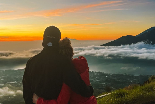PRIVATE MOUNT BATUR SUNRISE TREKKING WITH HOT SPRING - ALL INCLUSIVE