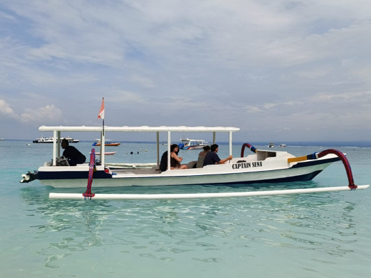 Private Traditional Boat Snorkeling Tour