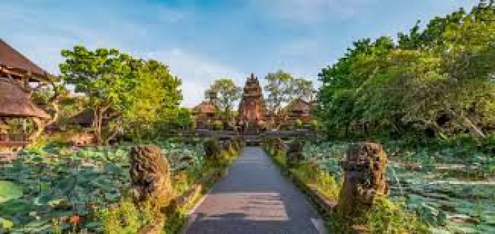 (Sharing Shuttle) Uluwatu → Ubud