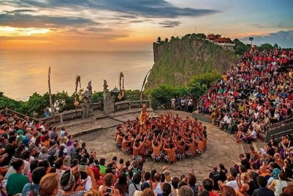 Skip the Line: Uluwatu Kecak Dance Ticket