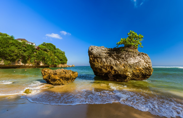 South Bali Cliff, Beach & Sunset Dinner Tour
