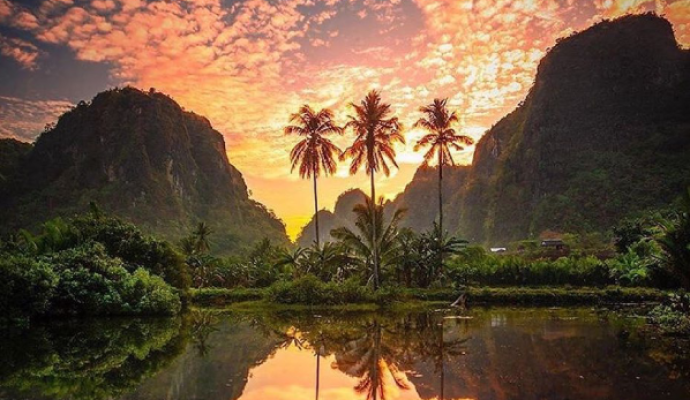 Sulawesi, Makassar 1 Day Tour: Exploring Rocky Village at Rammang Rammang