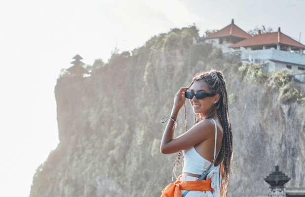 Uluwatu Sunset Tour - Beach, Temple & Kecak Dance