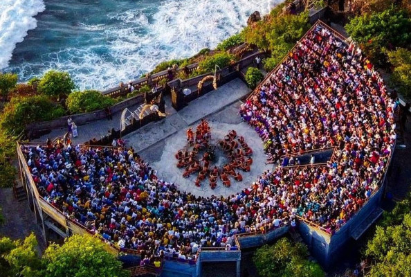 Uluwatu Temple + Kecak Dance Tours