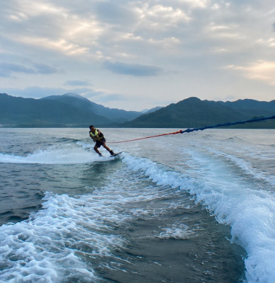 Wakeboarding Experience in Gili Air