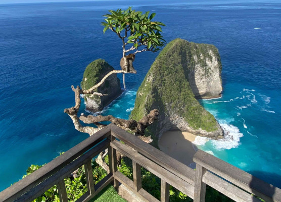 WEST NUSA PENIDA
